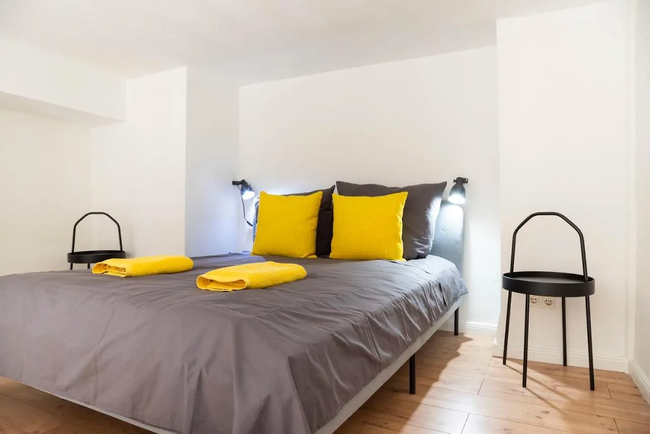 Homely Loft Style Apartment In Berlin Wilmersdorf